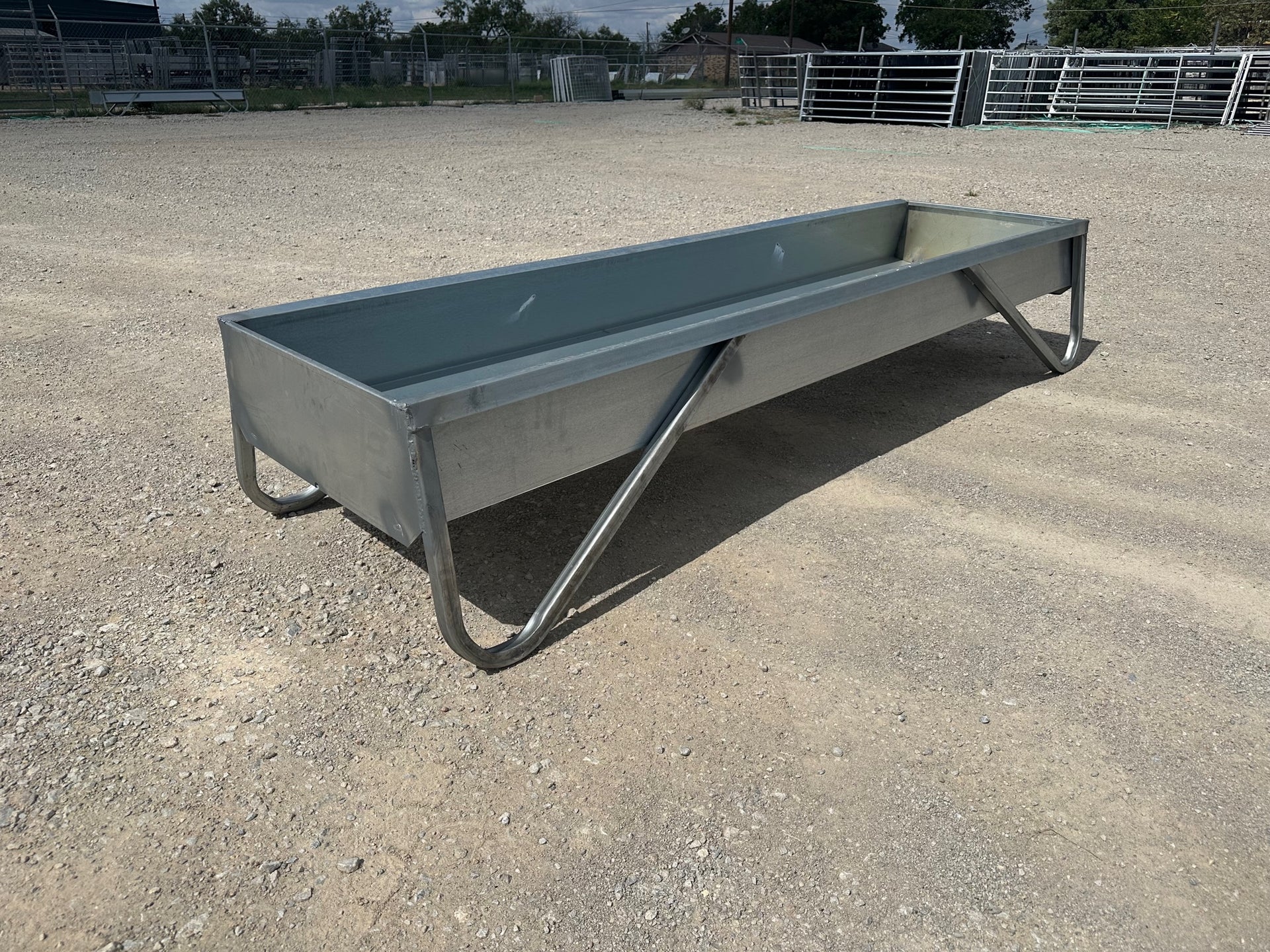 Side profile of MF08 galvanized feed bunk with heavy duty steel construction
